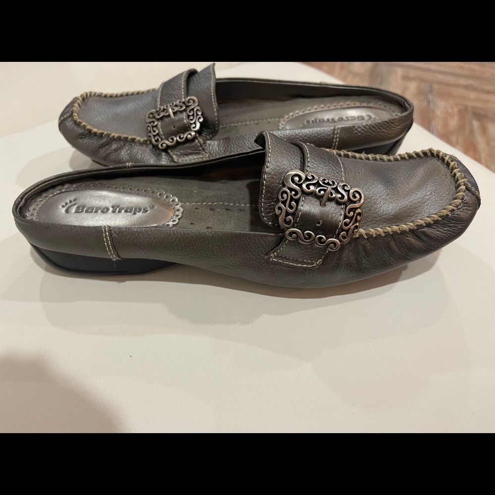 Bear trap slip on‘s